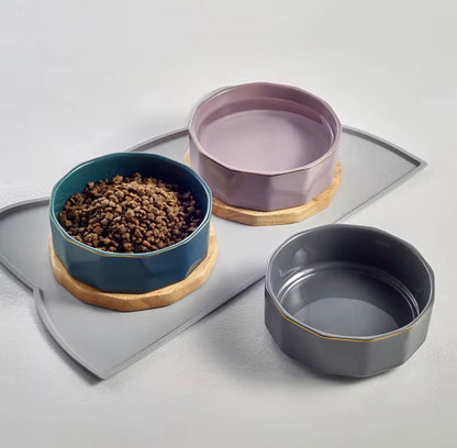 Oven-Safe Ceramic Food Bowl with Bamboo Underlay